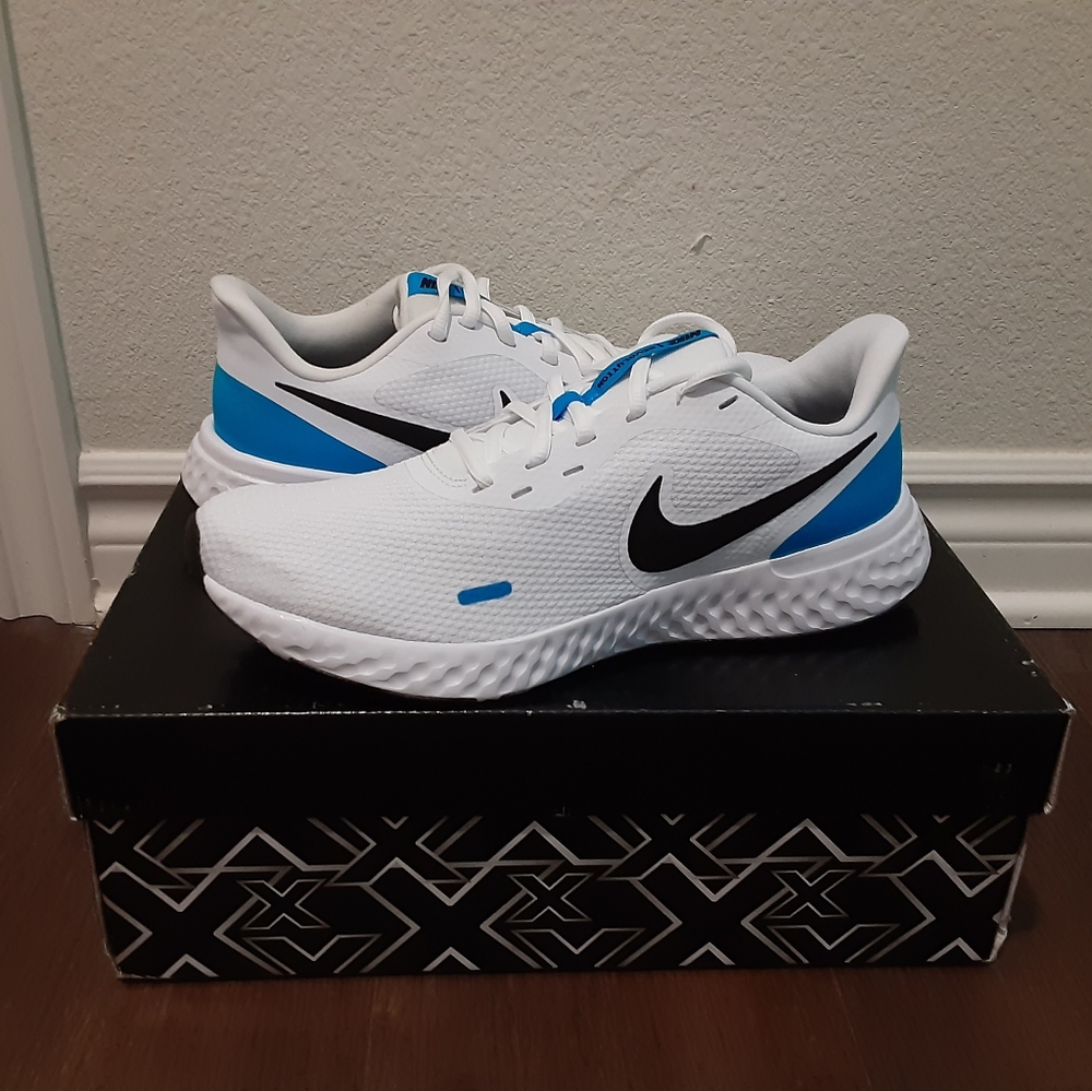 Nike